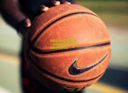 排列五|更衣室重启之拥，未播画面揭示皇家马德里赛季转折时刻